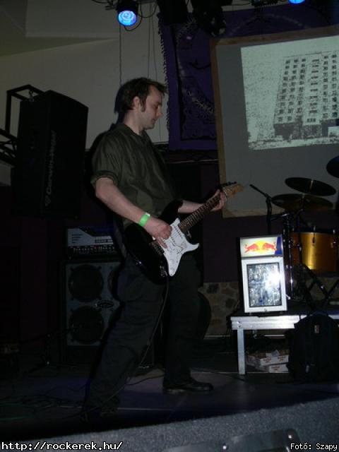  Suburban Neon,  History of heaven,  Sunset,  M-nlkl,  Faded Life,  Entrpia Architektra,  Schoolphoto,  Krhozat,  Dharma - Fot: Szapy