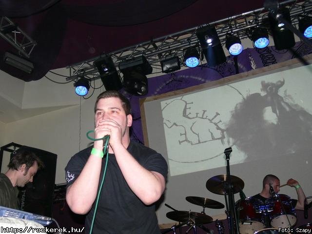  Suburban Neon,  History of heaven,  Sunset,  M-nlkl,  Faded Life,  Entrpia Architektra,  Schoolphoto,  Krhozat,  Dharma - Fot: Szapy