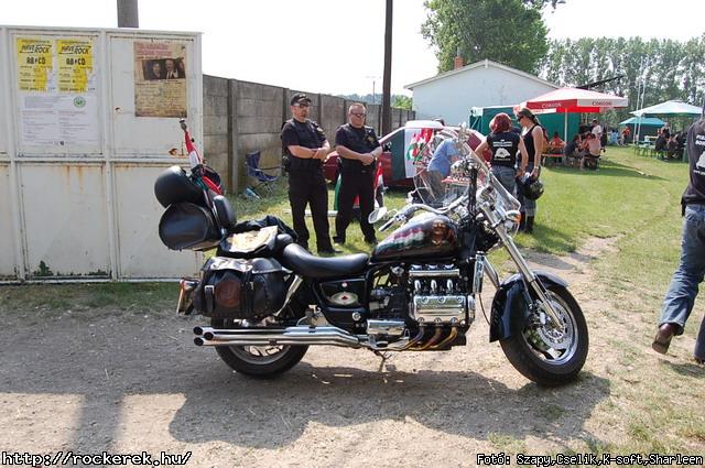  All Devils, Ayers Rock, Cool Head Clan, Dalriada, Drastic Means, Felvidki Rock Sznpad, Hard, Ismers Arcok, Jszmagyarok, Kerecsen, Kormorn, Lord, Lgkalapcs, Phoenix, Rockstone, Szktia, Titnok - Fot: Szapy,Cselik,K-soft,Sharleen