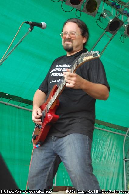  All Devils, Ayers Rock, Cool Head Clan, Dalriada, Drastic Means, Felvidki Rock Sznpad, Hard, Ismers Arcok, Jszmagyarok, Kerecsen, Kormorn, Lord, Lgkalapcs, Phoenix, Rockstone, Szktia, Titnok - Fot: Szapy,Cselik,K-soft,Sharleen