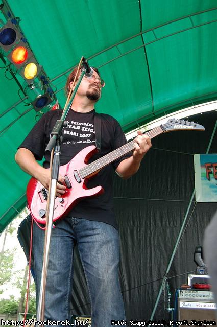  All Devils, Ayers Rock, Cool Head Clan, Dalriada, Drastic Means, Felvidki Rock Sznpad, Hard, Ismers Arcok, Jszmagyarok, Kerecsen, Kormorn, Lord, Lgkalapcs, Phoenix, Rockstone, Szktia, Titnok - Fot: Szapy,Cselik,K-soft,Sharleen