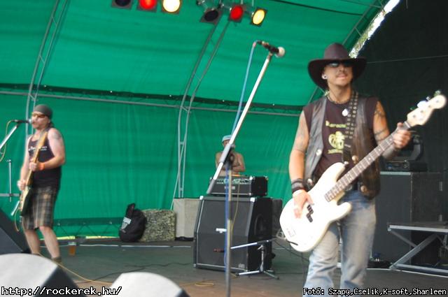  All Devils, Ayers Rock, Cool Head Clan, Dalriada, Drastic Means, Felvidki Rock Sznpad, Hard, Ismers Arcok, Jszmagyarok, Kerecsen, Kormorn, Lord, Lgkalapcs, Phoenix, Rockstone, Szktia, Titnok - Fot: Szapy,Cselik,K-soft,Sharleen