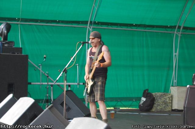  All Devils, Ayers Rock, Cool Head Clan, Dalriada, Drastic Means, Felvidki Rock Sznpad, Hard, Ismers Arcok, Jszmagyarok, Kerecsen, Kormorn, Lord, Lgkalapcs, Phoenix, Rockstone, Szktia, Titnok - Fot: Szapy,Cselik,K-soft,Sharleen