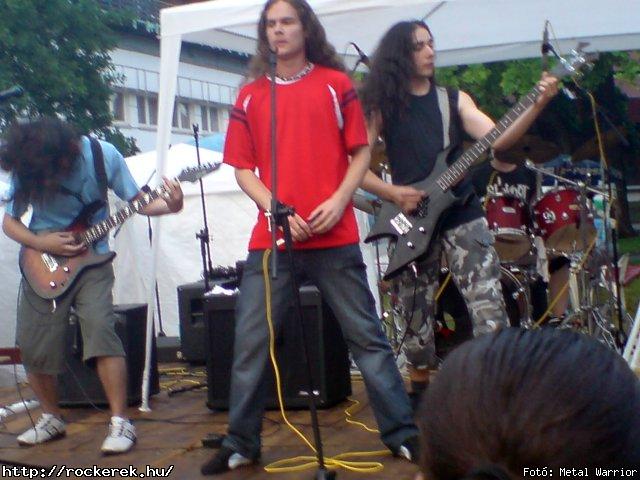  Poisoned Tear,  Piszkos fl 12,  Wildfire,  Sensus - Fot: Metal Warrior