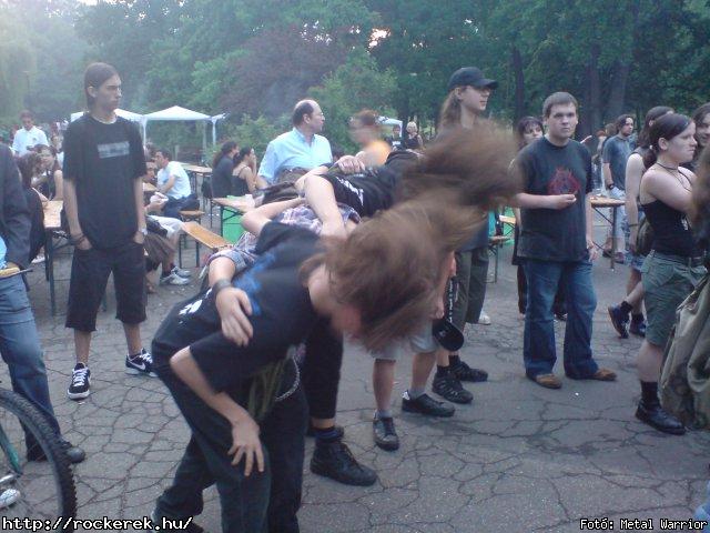  Poisoned Tear,  Piszkos fl 12,  Wildfire,  Sensus - Fot: Metal Warrior