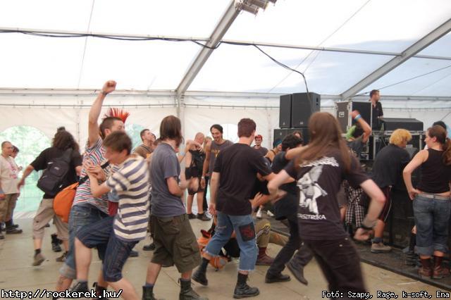  193. Cella, Amadea, Aquincum, Blitzkrieg, Boys From The Cellar, Demented Are Go, Htkznapi Csaldsok, Kalapcs, Konflikt, Kpr Sndor Npi Zenekara, Malediction, Nightquest, Road, Silver Shine, Ska-pcs, Solution, Tesstimony, Watch My Dying, Yellow Spots - Fot: Szapy, Rage, k-soft, Ena