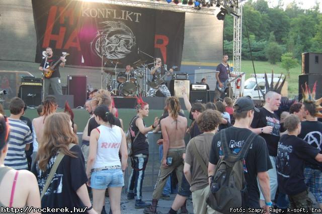  193. Cella, Amadea, Aquincum, Blitzkrieg, Boys From The Cellar, Demented Are Go, Htkznapi Csaldsok, Kalapcs, Konflikt, Kpr Sndor Npi Zenekara, Malediction, Nightquest, Road, Silver Shine, Ska-pcs, Solution, Tesstimony, Watch My Dying, Yellow Spots - Fot: Szapy, Rage, k-soft, Ena