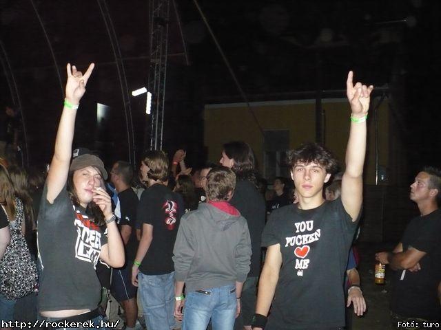  Cadaveres, Depresszi, Holtid, Insane, Macskanadrg, Pokolgp, Tankcsapda - Fot: turo
