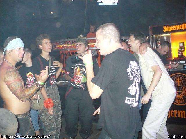  Cadaveres, Depresszi, Holtid, Insane, Macskanadrg, Pokolgp, Tankcsapda - Fot: turo