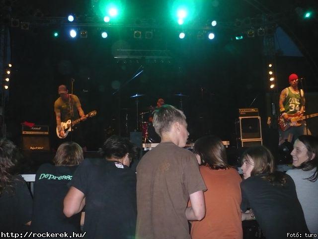  Cadaveres, Depresszi, Holtid, Insane, Macskanadrg, Pokolgp, Tankcsapda - Fot: turo