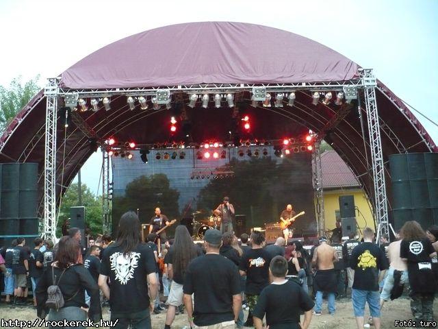  Cadaveres, Depresszi, Holtid, Insane, Macskanadrg, Pokolgp, Tankcsapda - Fot: turo