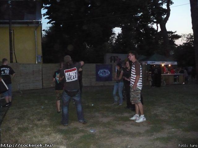  Cadaveres, Depresszi, Holtid, Insane, Macskanadrg, Pokolgp, Tankcsapda - Fot: turo