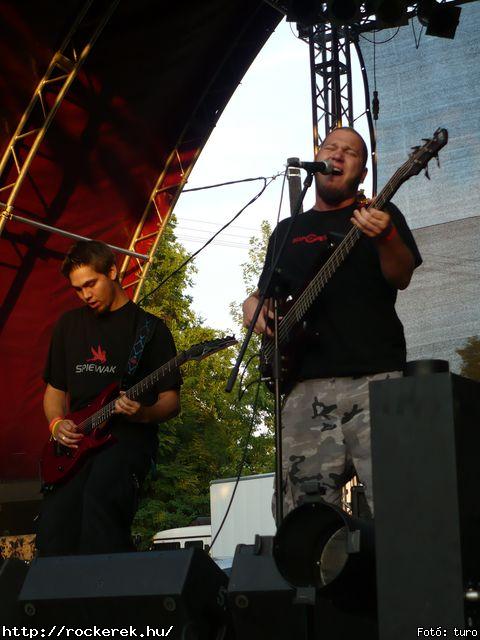  Cadaveres, Depresszi, Holtid, Insane, Macskanadrg, Pokolgp, Tankcsapda - Fot: turo