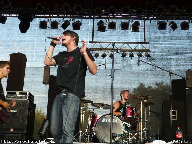  Cadaveres, Depresszi, Holtid, Insane, Macskanadrg, Pokolgp, Tankcsapda - Fot: turo