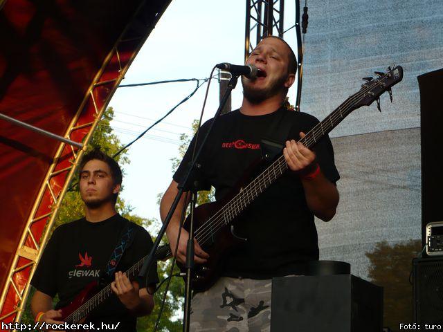  Cadaveres, Depresszi, Holtid, Insane, Macskanadrg, Pokolgp, Tankcsapda - Fot: turo