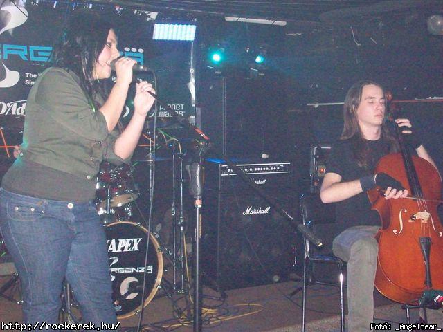  Conan`s First Date, Echer, Kisherceg, Leecher, Madame, Scarcity, Silent Shout, Torn Into Pieces, Viszonylag j - Fot: _Angeltear_