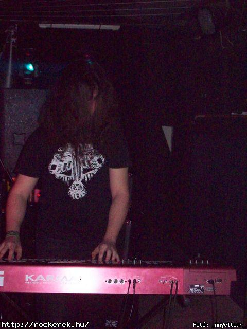  Conan`s First Date, Echer, Kisherceg, Leecher, Madame, Scarcity, Silent Shout, Torn Into Pieces, Viszonylag j - Fot: _Angeltear_