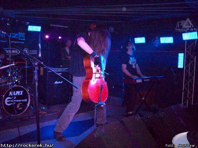  Conan`s First Date, Echer, Kisherceg, Leecher, Madame, Scarcity, Silent Shout, Torn Into Pieces, Viszonylag j - Fot: _Angeltear_