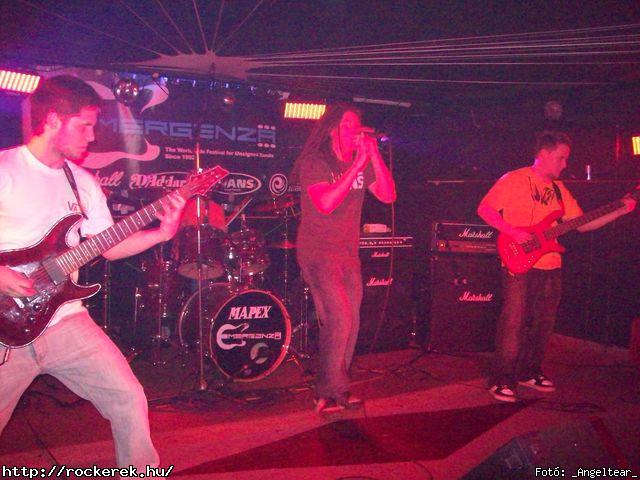  Conan`s First Date, Echer, Kisherceg, Leecher, Madame, Scarcity, Silent Shout, Torn Into Pieces, Viszonylag j - Fot: _Angeltear_