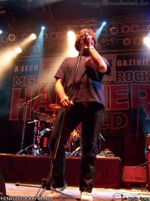  Piramis, Mobilmnia, Alvin s a Mkusok, Karthago, Komr Lszl, Wroom - Fot: Szapy