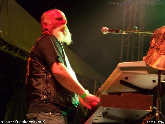  Piramis, Mobilmnia, Alvin s a Mkusok, Karthago, Komr Lszl, Wroom - Fot: Szapy