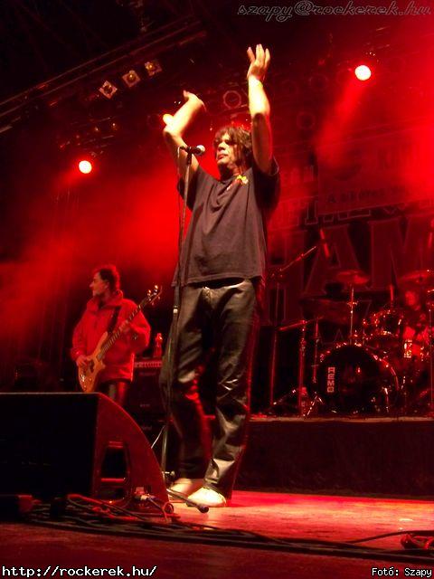  Piramis, Mobilmnia, Alvin s a Mkusok, Karthago, Komr Lszl, Wroom - Fot: Szapy