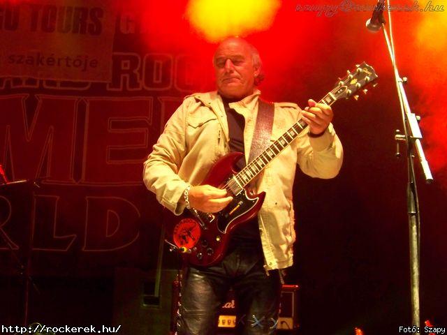  Piramis, Mobilmnia, Alvin s a Mkusok, Karthago, Komr Lszl, Wroom - Fot: Szapy