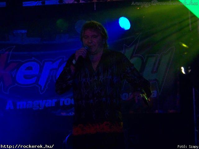  Piramis, Mobilmnia, Alvin s a Mkusok, Karthago, Komr Lszl, Wroom - Fot: Szapy