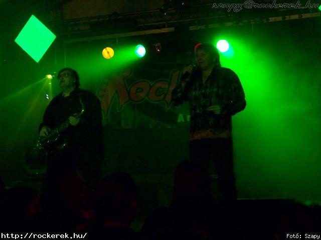  Piramis, Mobilmnia, Alvin s a Mkusok, Karthago, Komr Lszl, Wroom - Fot: Szapy