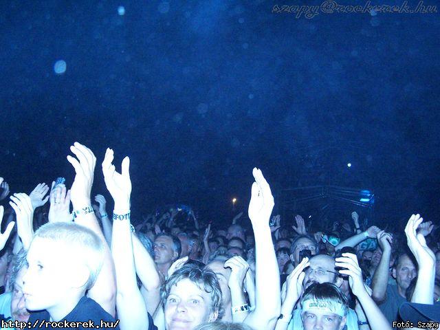  Ab/cd, Alvin s A Mkusok, Blind Myself, Cool Head Klan, Dek Bill Blues Band, Dirty Dance, Doors Emlkzenekar, Griff, Gyngyvr, Hollywood Rose, Insane, Inside My Head, Joe Cocker Cover Band, Kalapcs, Lovegun, Message To Hendrix, Neck Sprain, Omega, Ossian, Pokolgp, Road, Rme Vrzik, Subscribe - Fot: Szapy