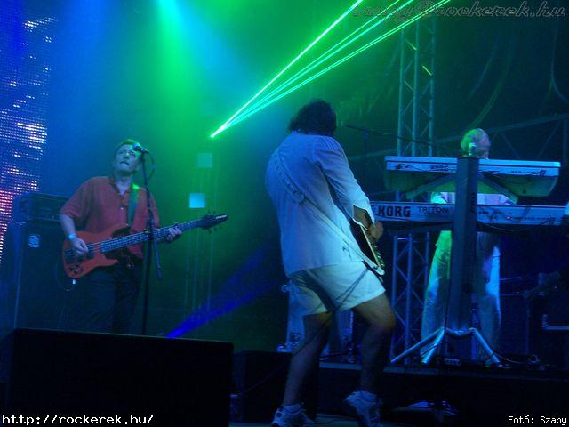  Ab/cd, Alvin s A Mkusok, Blind Myself, Cool Head Klan, Dek Bill Blues Band, Dirty Dance, Doors Emlkzenekar, Griff, Gyngyvr, Hollywood Rose, Insane, Inside My Head, Joe Cocker Cover Band, Kalapcs, Lovegun, Message To Hendrix, Neck Sprain, Omega, Ossian, Pokolgp, Road, Rme Vrzik, Subscribe - Fot: Szapy