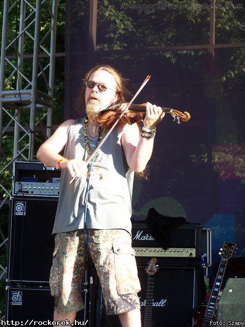  Ab/cd, Alvin s A Mkusok, Blind Myself, Cool Head Klan, Dek Bill Blues Band, Dirty Dance, Doors Emlkzenekar, Griff, Gyngyvr, Hollywood Rose, Insane, Inside My Head, Joe Cocker Cover Band, Kalapcs, Lovegun, Message To Hendrix, Neck Sprain, Omega, Ossian, Pokolgp, Road, Rme Vrzik, Subscribe - Fot: Szapy
