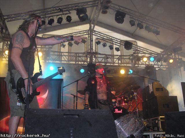 Ab/cd, Alvin s A Mkusok, Beatrice, Belga, Belmondo, Chuck Norris Action Squad, Collins And Behnam, Colorstar, Dalriada, Death Angel, Depresszi, Dek Bill Blues Band, Esclin Syndo, Finntroll, Firkin, Fish!, Hollywood Rose, Infra Gandhi, Kataklysm, Keep Of Kalessin, Kispl s A Borz, Korai Banditos Party, Korai rm, Kowalsky Meg A Vega, Machine Head, Magna Cum Laude, Mobilmania, Mystery Gang, N.o.h.a, Neo, Ossian, Paddy& The Rats, Parov Stelar & Band, Pokolgp, Quimby, Remorse, Road, Rme Vrzik, Sepultura, Ska Funderz, Subscribe, Tankcsapda, Testament, The Bedlam, The Idoru, Titusz, Watch My Dying, Yellow Spots, Zorall - Fot: Mks, Mucc