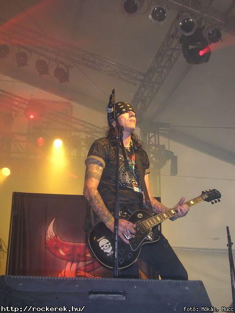  Ab/cd, Alvin s A Mkusok, Beatrice, Belga, Belmondo, Chuck Norris Action Squad, Collins And Behnam, Colorstar, Dalriada, Death Angel, Depresszi, Dek Bill Blues Band, Esclin Syndo, Finntroll, Firkin, Fish!, Hollywood Rose, Infra Gandhi, Kataklysm, Keep Of Kalessin, Kispl s A Borz, Korai Banditos Party, Korai rm, Kowalsky Meg A Vega, Machine Head, Magna Cum Laude, Mobilmania, Mystery Gang, N.o.h.a, Neo, Ossian, Paddy& The Rats, Parov Stelar & Band, Pokolgp, Quimby, Remorse, Road, Rme Vrzik, Sepultura, Ska Funderz, Subscribe, Tankcsapda, Testament, The Bedlam, The Idoru, Titusz, Watch My Dying, Yellow Spots, Zorall - Fot: Mks, Mucc