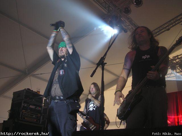  Ab/cd, Alvin s A Mkusok, Beatrice, Belga, Belmondo, Chuck Norris Action Squad, Collins And Behnam, Colorstar, Dalriada, Death Angel, Depresszi, Dek Bill Blues Band, Esclin Syndo, Finntroll, Firkin, Fish!, Hollywood Rose, Infra Gandhi, Kataklysm, Keep Of Kalessin, Kispl s A Borz, Korai Banditos Party, Korai rm, Kowalsky Meg A Vega, Machine Head, Magna Cum Laude, Mobilmania, Mystery Gang, N.o.h.a, Neo, Ossian, Paddy& The Rats, Parov Stelar & Band, Pokolgp, Quimby, Remorse, Road, Rme Vrzik, Sepultura, Ska Funderz, Subscribe, Tankcsapda, Testament, The Bedlam, The Idoru, Titusz, Watch My Dying, Yellow Spots, Zorall - Fot: Mks, Mucc