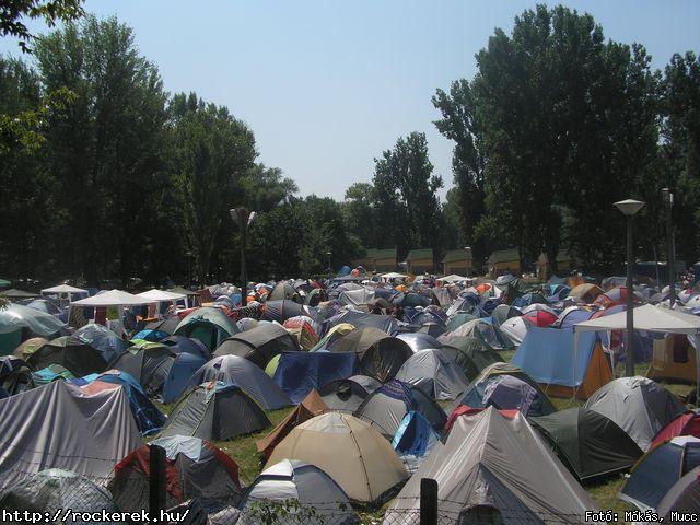  Ab/cd, Alvin s A Mkusok, Beatrice, Belga, Belmondo, Chuck Norris Action Squad, Collins And Behnam, Colorstar, Dalriada, Death Angel, Depresszi, Dek Bill Blues Band, Esclin Syndo, Finntroll, Firkin, Fish!, Hollywood Rose, Infra Gandhi, Kataklysm, Keep Of Kalessin, Kispl s A Borz, Korai Banditos Party, Korai rm, Kowalsky Meg A Vega, Machine Head, Magna Cum Laude, Mobilmania, Mystery Gang, N.o.h.a, Neo, Ossian, Paddy& The Rats, Parov Stelar & Band, Pokolgp, Quimby, Remorse, Road, Rme Vrzik, Sepultura, Ska Funderz, Subscribe, Tankcsapda, Testament, The Bedlam, The Idoru, Titusz, Watch My Dying, Yellow Spots, Zorall - Fot: Mks, Mucc