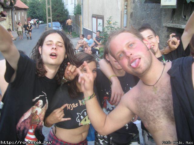  Ab/cd, Alvin s A Mkusok, Beatrice, Belga, Belmondo, Chuck Norris Action Squad, Collins And Behnam, Colorstar, Dalriada, Death Angel, Depresszi, Dek Bill Blues Band, Esclin Syndo, Finntroll, Firkin, Fish!, Hollywood Rose, Infra Gandhi, Kataklysm, Keep Of Kalessin, Kispl s A Borz, Korai Banditos Party, Korai rm, Kowalsky Meg A Vega, Machine Head, Magna Cum Laude, Mobilmania, Mystery Gang, N.o.h.a, Neo, Ossian, Paddy& The Rats, Parov Stelar & Band, Pokolgp, Quimby, Remorse, Road, Rme Vrzik, Sepultura, Ska Funderz, Subscribe, Tankcsapda, Testament, The Bedlam, The Idoru, Titusz, Watch My Dying, Yellow Spots, Zorall - Fot: Mks, Mucc