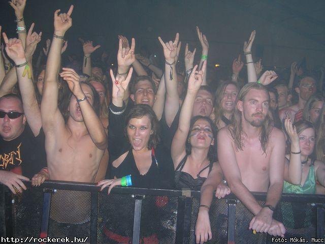  Ab/cd, Alvin s A Mkusok, Beatrice, Belga, Belmondo, Chuck Norris Action Squad, Collins And Behnam, Colorstar, Dalriada, Death Angel, Depresszi, Dek Bill Blues Band, Esclin Syndo, Finntroll, Firkin, Fish!, Hollywood Rose, Infra Gandhi, Kataklysm, Keep Of Kalessin, Kispl s A Borz, Korai Banditos Party, Korai rm, Kowalsky Meg A Vega, Machine Head, Magna Cum Laude, Mobilmania, Mystery Gang, N.o.h.a, Neo, Ossian, Paddy& The Rats, Parov Stelar & Band, Pokolgp, Quimby, Remorse, Road, Rme Vrzik, Sepultura, Ska Funderz, Subscribe, Tankcsapda, Testament, The Bedlam, The Idoru, Titusz, Watch My Dying, Yellow Spots, Zorall - Fot: Mks, Mucc