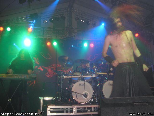  Ab/cd, Alvin s A Mkusok, Beatrice, Belga, Belmondo, Chuck Norris Action Squad, Collins And Behnam, Colorstar, Dalriada, Death Angel, Depresszi, Dek Bill Blues Band, Esclin Syndo, Finntroll, Firkin, Fish!, Hollywood Rose, Infra Gandhi, Kataklysm, Keep Of Kalessin, Kispl s A Borz, Korai Banditos Party, Korai rm, Kowalsky Meg A Vega, Machine Head, Magna Cum Laude, Mobilmania, Mystery Gang, N.o.h.a, Neo, Ossian, Paddy& The Rats, Parov Stelar & Band, Pokolgp, Quimby, Remorse, Road, Rme Vrzik, Sepultura, Ska Funderz, Subscribe, Tankcsapda, Testament, The Bedlam, The Idoru, Titusz, Watch My Dying, Yellow Spots, Zorall - Fot: Mks, Mucc