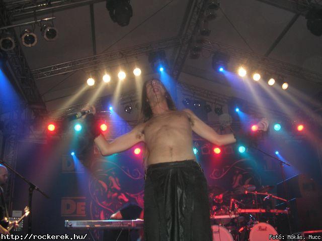  Ab/cd, Alvin s A Mkusok, Beatrice, Belga, Belmondo, Chuck Norris Action Squad, Collins And Behnam, Colorstar, Dalriada, Death Angel, Depresszi, Dek Bill Blues Band, Esclin Syndo, Finntroll, Firkin, Fish!, Hollywood Rose, Infra Gandhi, Kataklysm, Keep Of Kalessin, Kispl s A Borz, Korai Banditos Party, Korai rm, Kowalsky Meg A Vega, Machine Head, Magna Cum Laude, Mobilmania, Mystery Gang, N.o.h.a, Neo, Ossian, Paddy& The Rats, Parov Stelar & Band, Pokolgp, Quimby, Remorse, Road, Rme Vrzik, Sepultura, Ska Funderz, Subscribe, Tankcsapda, Testament, The Bedlam, The Idoru, Titusz, Watch My Dying, Yellow Spots, Zorall - Fot: Mks, Mucc