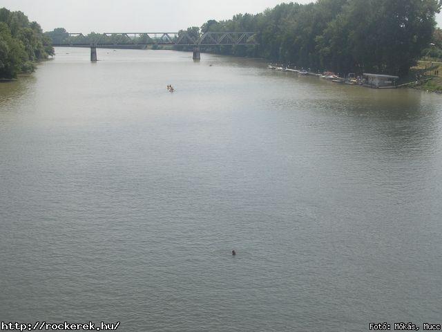  Ab/cd, Alvin s A Mkusok, Beatrice, Belga, Belmondo, Chuck Norris Action Squad, Collins And Behnam, Colorstar, Dalriada, Death Angel, Depresszi, Dek Bill Blues Band, Esclin Syndo, Finntroll, Firkin, Fish!, Hollywood Rose, Infra Gandhi, Kataklysm, Keep Of Kalessin, Kispl s A Borz, Korai Banditos Party, Korai rm, Kowalsky Meg A Vega, Machine Head, Magna Cum Laude, Mobilmania, Mystery Gang, N.o.h.a, Neo, Ossian, Paddy& The Rats, Parov Stelar & Band, Pokolgp, Quimby, Remorse, Road, Rme Vrzik, Sepultura, Ska Funderz, Subscribe, Tankcsapda, Testament, The Bedlam, The Idoru, Titusz, Watch My Dying, Yellow Spots, Zorall - Fot: Mks, Mucc