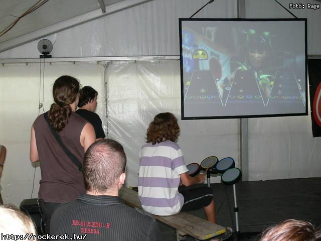  Moby Dick,  Pokolgp,  Cadaveres,  Al and the Black Cats,  Fekete Sereg,  Road,  Varg,  Blaze Bayley,  Bridge to Solace,  Omen,  Tzmadr,  I Divine,  Mayhem,  Sear Bliss,  Kryptos - Fot: Rage