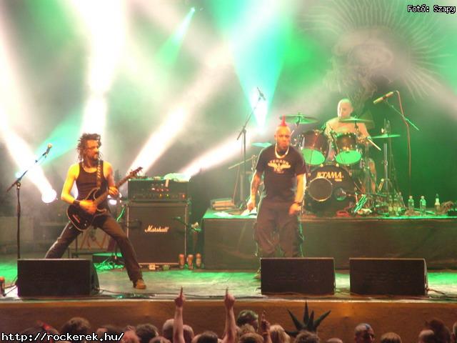  Al and the Black Cats,  Alvin s a Mkusok,  HtkznaPI CSAldsok,  The Exploited,  Fekete Sereg,  Rme Vrzik,  Road,  Varg - Fot: Szapy