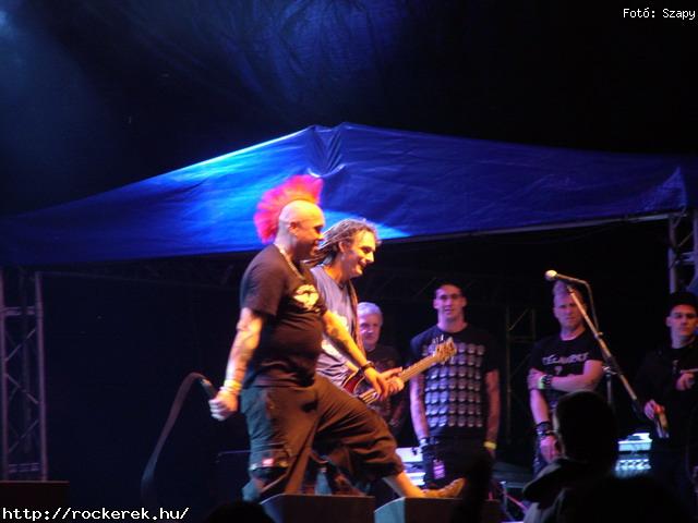  Al and the Black Cats,  Alvin s a Mkusok,  HtkznaPI CSAldsok,  The Exploited,  Fekete Sereg,  Rme Vrzik,  Road,  Varg - Fot: Szapy