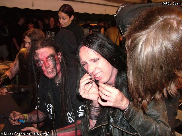  Al and the Black Cats,  Alvin s a Mkusok,  HtkznaPI CSAldsok,  The Exploited,  Fekete Sereg,  Rme Vrzik,  Road,  Varg - Fot: Szapy