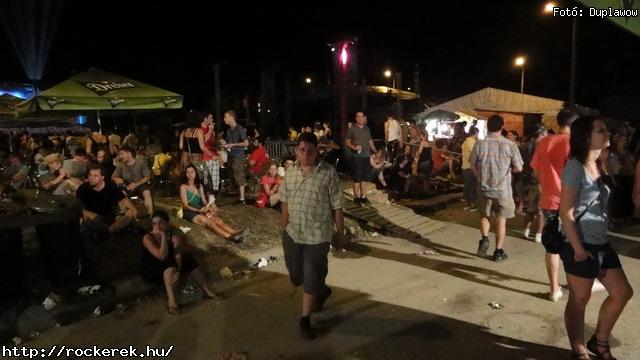  Bikini,  Akos,  Neo,  Quimby,  Road,  Tankcsapda,  Kispal es a Borz,  Kowalsky meg a Vega,  Zanzibar,  Depresszio,  Lovegun,  Insane,  Superbutt - Fot: Duplawow