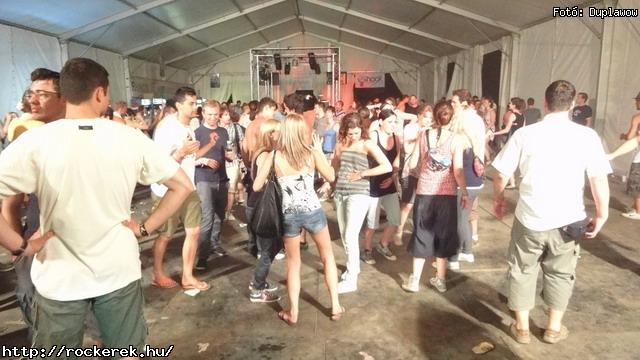  Bikini,  Akos,  Neo,  Quimby,  Road,  Tankcsapda,  Kispal es a Borz,  Kowalsky meg a Vega,  Zanzibar,  Depresszio,  Lovegun,  Insane,  Superbutt - Fot: Duplawow