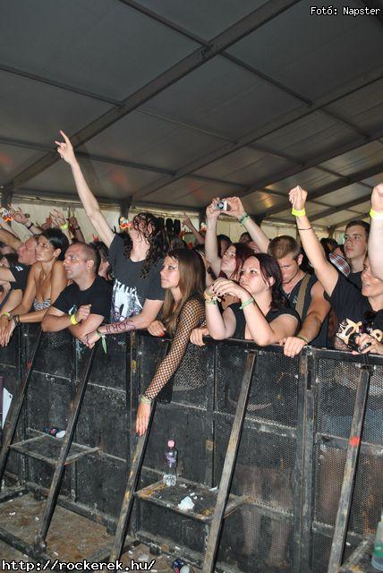  Macskanadrg, Alvnin s a Mkusok, Kalapcs, Ossian, Depresszi, kos, Epica - Fot: Napster