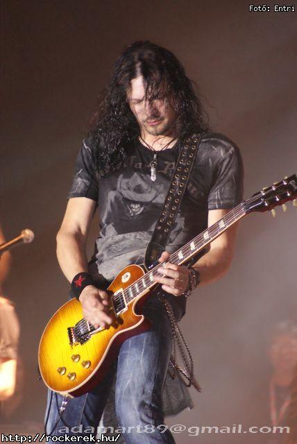  Ab/cd, Aws, Dek Bill Blues Band, Edguy, Eradication, Fish!, Gamma Ray, Heaven Street Seven, Hollywood Rose, Irie Maffia, Junkies, Kalapcs, Kowalsky Meg A Vega, Moby Dick, Neck Sprain, Ocha Macho, Ossian, Pokolgp, Pl Utcai Fik, Rme Vrzik, Scandic Pop, Superbutt, Supernem, Trouser Press, Uriah Heep, Watch My Dying, Zorall - Fot: Entri