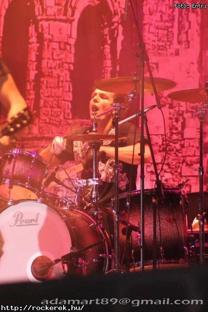  Ab/cd, Aws, Dek Bill Blues Band, Edguy, Eradication, Fish!, Gamma Ray, Heaven Street Seven, Hollywood Rose, Irie Maffia, Junkies, Kalapcs, Kowalsky Meg A Vega, Moby Dick, Neck Sprain, Ocha Macho, Ossian, Pokolgp, Pl Utcai Fik, Rme Vrzik, Scandic Pop, Superbutt, Supernem, Trouser Press, Uriah Heep, Watch My Dying, Zorall - Fot: Entri